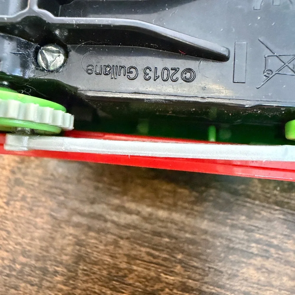 Mattel Thomas Friends Percy Motorized Train Engine Green TrackMaster BML07 2013